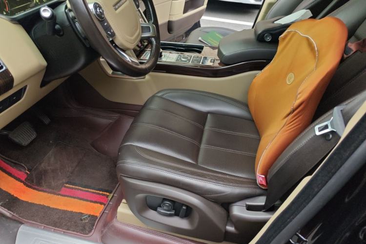 Used Land Rover Range 2015 3.0 SC V6 Vogue Left Front Seat