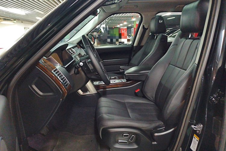 Used Land Rover Range 2015 3.0 SC V6 Vogue Left Front Seat
