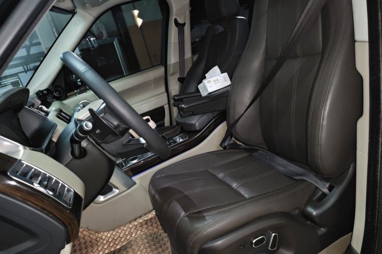 Used Land Rover Range  Left Front Seat