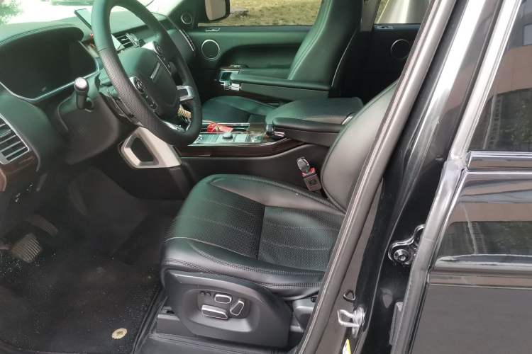 Used Land Rover Range  Left Front Seat