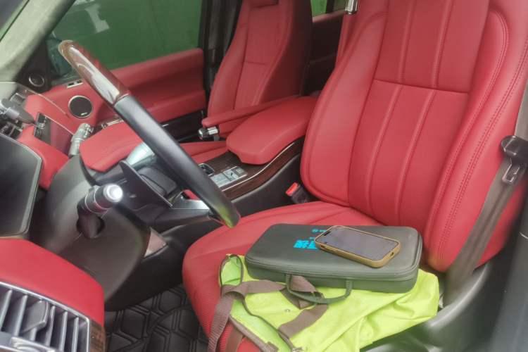 Used Land Rover Range  Left Front Seat
