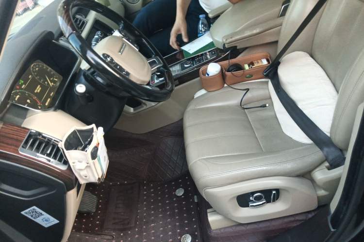 Used Land Rover Range  Left Front Seat