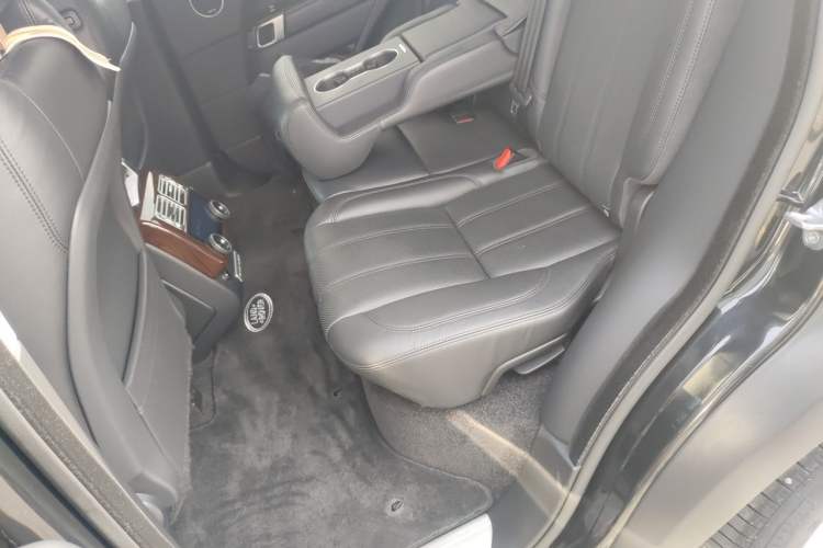 Used Land Rover Range 2015 3.0 SC V6 Vogue Left Rear Seat