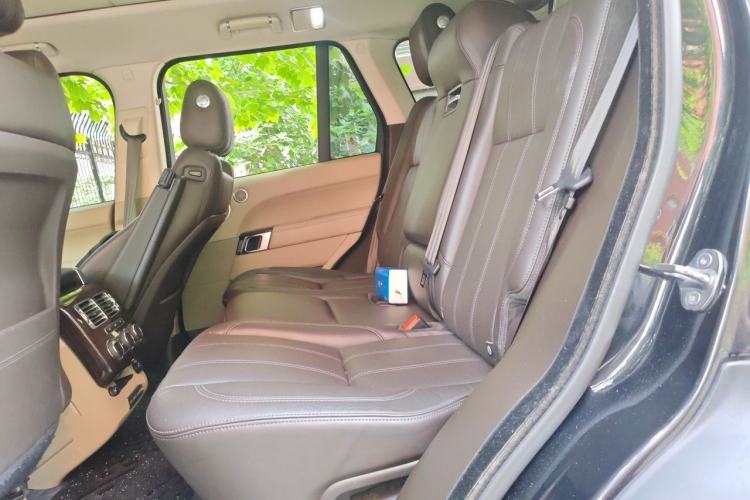 Used Land Rover Range 2015 3.0 SC V6 Vogue Left Rear Seat