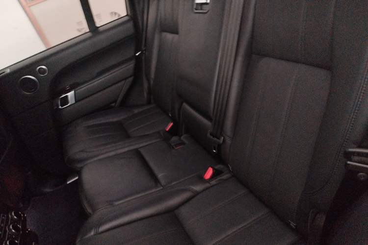 Used Land Rover Range 2015 3.0 SC V6 Vogue Left Rear Seat