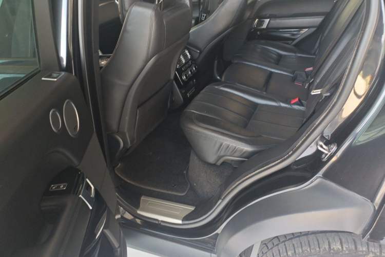 Used Land Rover Range  Left Rear Seat