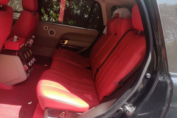 Used Land Rover Range 2015 3.0 SC V6 Vogue SE Long-Wheelbase Edition Left Rear Seat