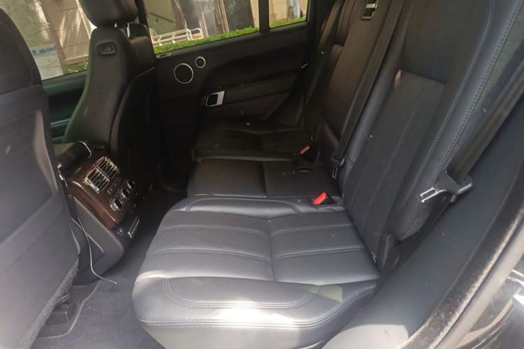 Used Land Rover Range 2015 3.0 SC V6 Vogue Left Rear Seat