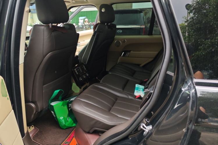 Used Land Rover Range 2015 3.0 SC V6 Vogue Left Rear Seat