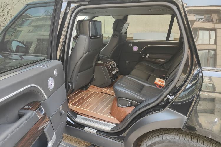 Used Land Rover Range 2015 3.0 SC V6 Vogue SE Long-Wheelbase Edition Left Rear Seat