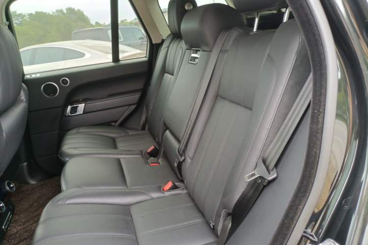 Used Land Rover Range 2015 3.0 SC V6 Vogue Left Rear Seat