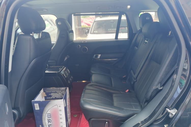 Used Land Rover Range 2015 3.0 SC V6 Vogue SE Long-Wheelbase Edition Left Rear Seat