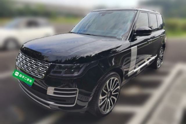 Ojetý Land Rover Range Jiaheng Lansheng, manufactured in August 2015, features a 3.0T turbocharged gasoline engine, automatic transmission, four-wheel drive, five seats, and is an American import from Union Pacific Corporation.