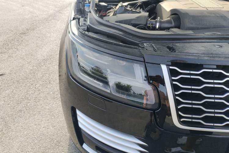 Used Land Rover Range 2015 3.0 SC V6 Vogue Right Front Headlight