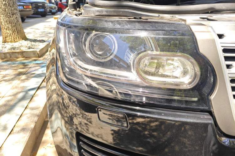 Used Land Rover Range  Right Front Headlight