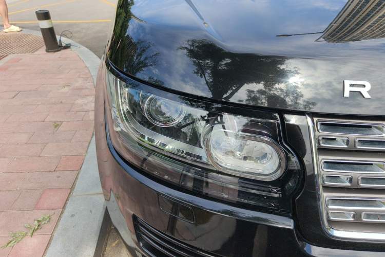 Used Land Rover Range 2015 3.0 SC V6 Vogue Right Front Headlight