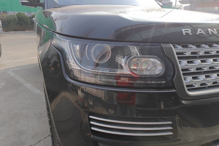 Used Land Rover Range 2015 3.0 TDV6 Vogue SE Extended-Length Model Right Front Headlight