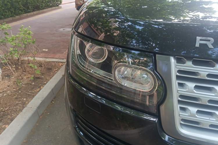 Used Land Rover Range 2015 3.0 SC V6 Vogue Right Front Headlight