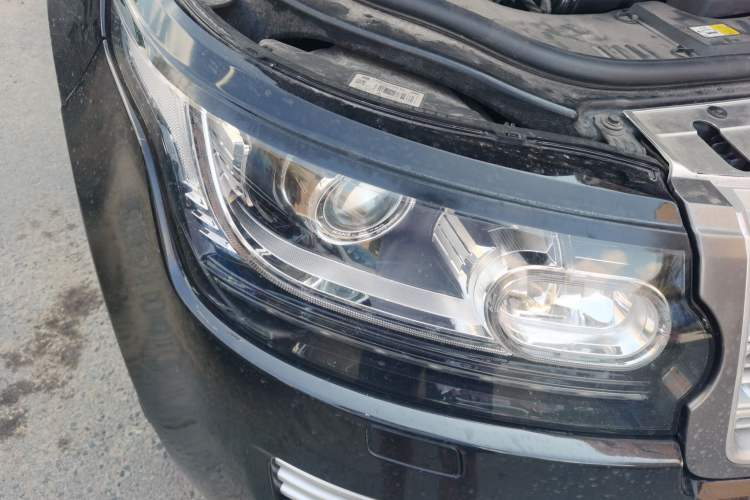 Used Land Rover Range 2015 3.0 SC V6 Vogue SE Long-Wheelbase Edition Right Front Headlight