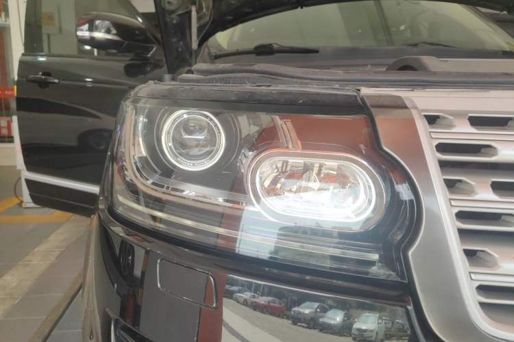 Used Land Rover Range 2015 3.0 SC V6 Vogue Right Front Headlight