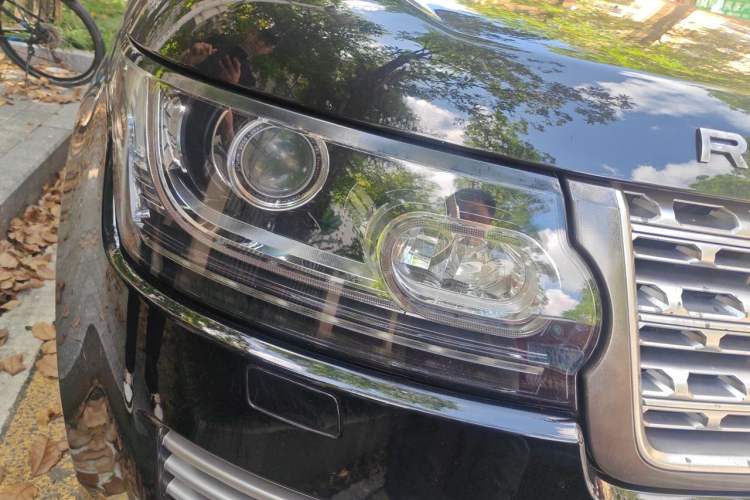 Used Land Rover Range 2015 3.0 SC V6 Vogue Right Front Headlight