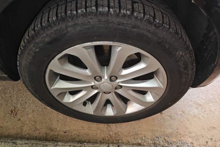 Used Land Rover Range 2015 3.0 SC V6 Vogue Right Front Wheel Hub