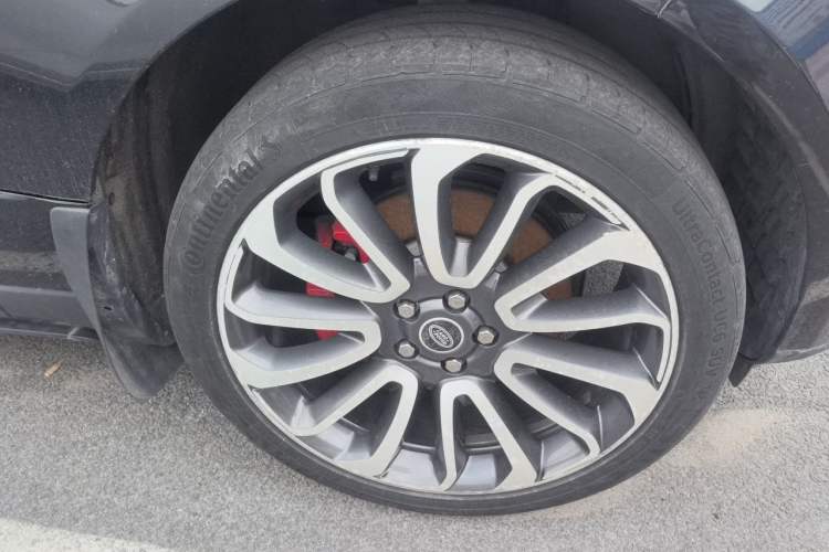 Used Land Rover Range  Right Front Wheel Hub