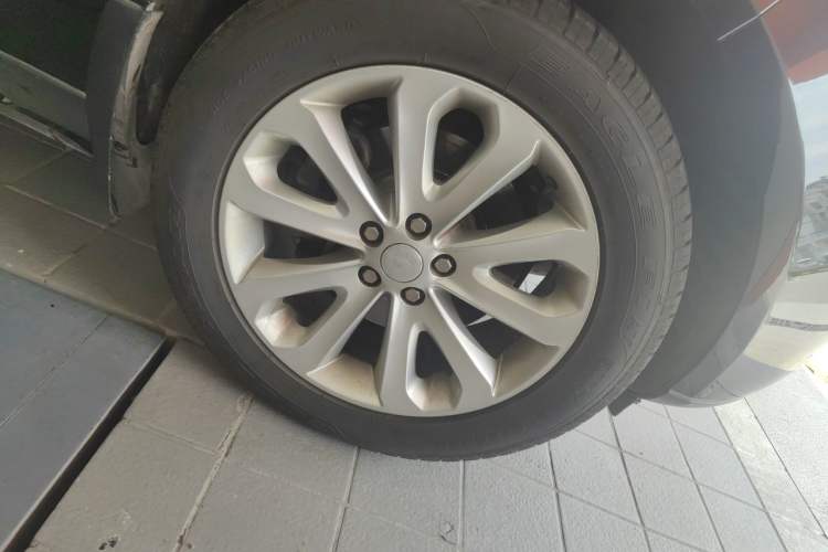 Used Land Rover Range 2015 3.0 SC V6 Vogue Right Front Wheel Hub