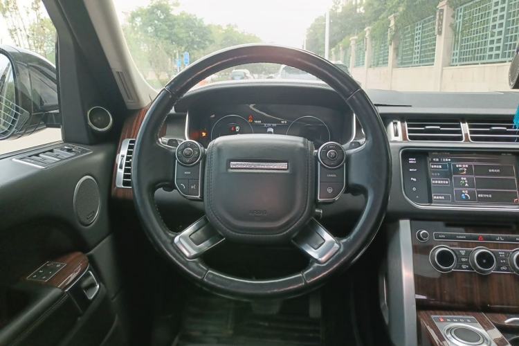 Used Land Rover Range 2015 3.0 SC V6 Vogue Steering Wheel