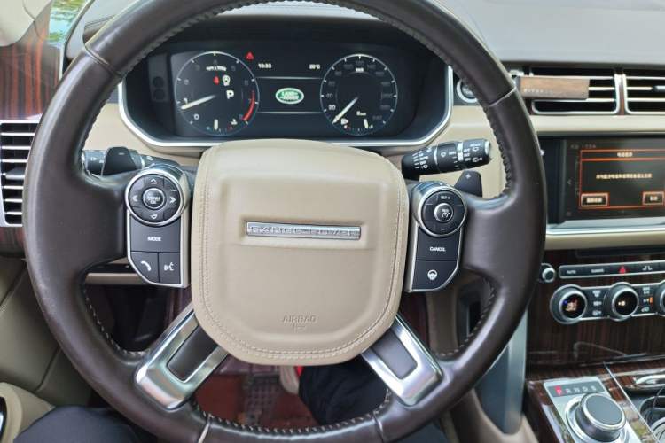Used Land Rover Range 2015 3.0 SC V6 Vogue Steering Wheel