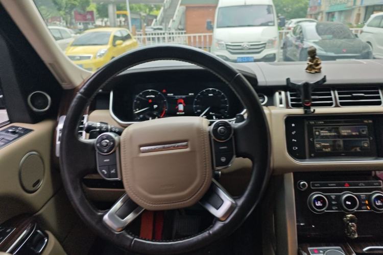 Used Land Rover Range 2015 3.0 SC V6 Vogue Steering Wheel