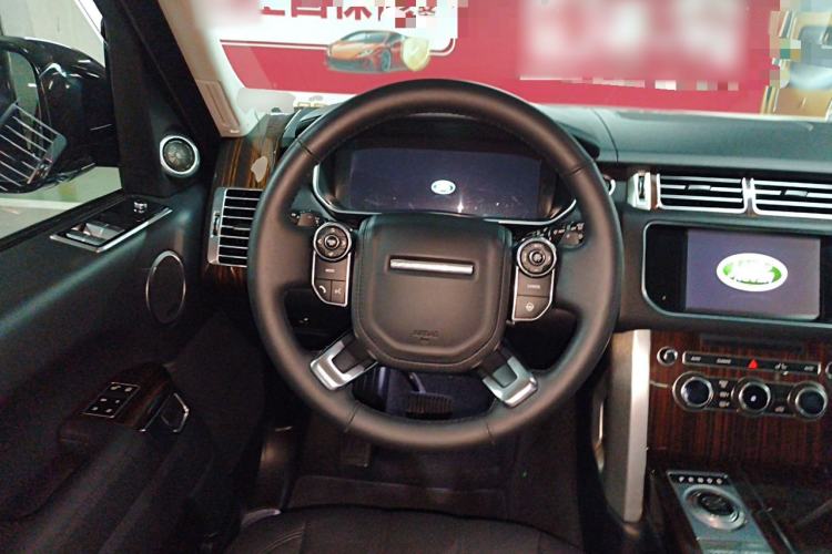 Used Land Rover Range 2015 3.0 SC V6 Vogue Steering Wheel