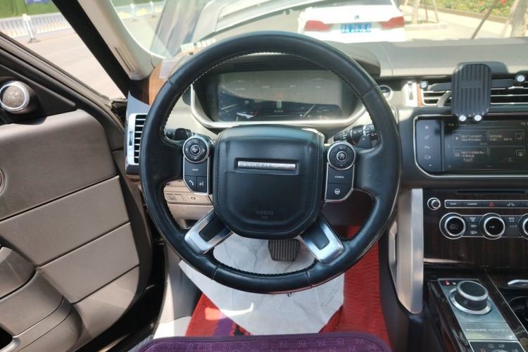 Used Land Rover Range 2015 3.0 SC V6 Vogue Steering Wheel