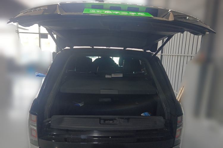 Used Land Rover Range 2015 3.0 SC V6 Vogue Trunk