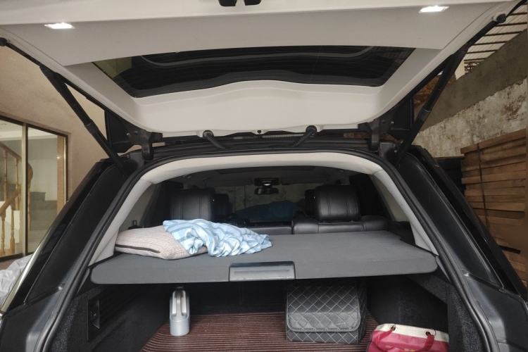 Used Land Rover Range 2015 3.0 SC V6 Vogue Trunk