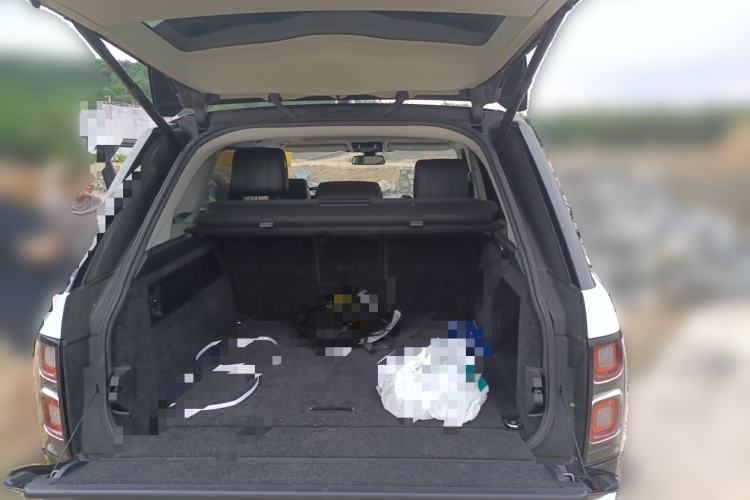 Used Land Rover Range 2015 3.0 SC V6 Vogue Trunk
