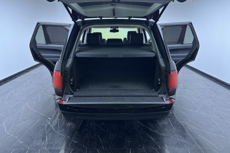 Used Land Rover Range 2015 3.0 SC V6 Vogue Trunk