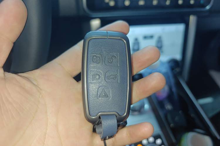 Used Land Rover Range 2015 3.0 SC V6 Vogue Vehicle Key