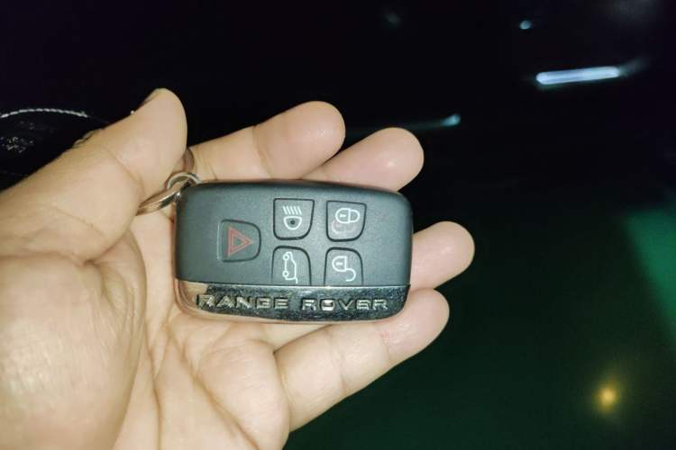 Used Land Rover Range 2015 3.0 SC V6 Vogue SE Long-Wheelbase Edition Vehicle Key