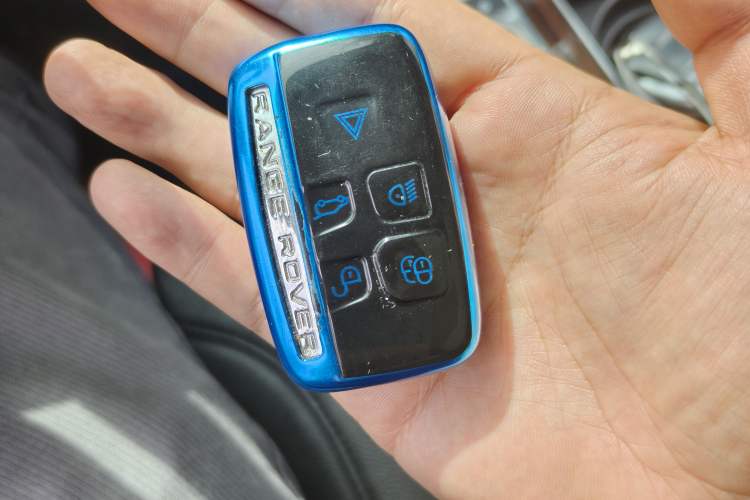 Used Land Rover Range 2015 3.0 SC V6 Vogue Vehicle Key