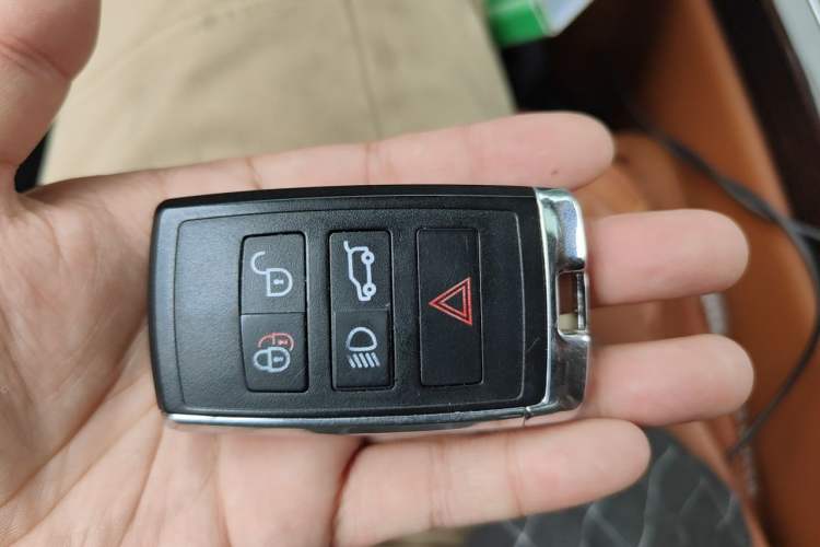 Used Land Rover Range  Vehicle Key