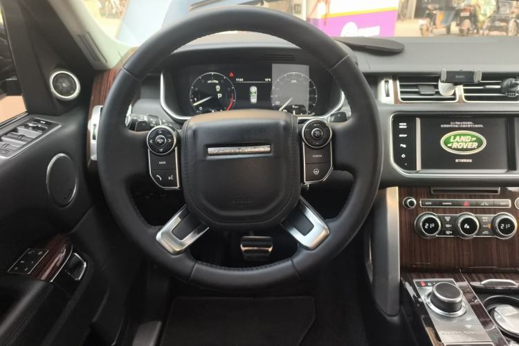 Used Land Rover Range 2015 3.0 SC V6 Vogue Steering Wheel