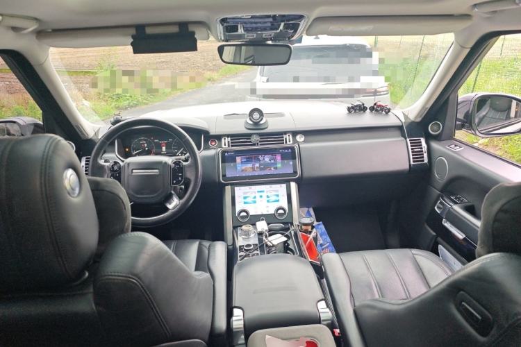 Used Land Rover Range 2015 3.0 SC V6 Vogue SE Long-Wheelbase Edition Center Console