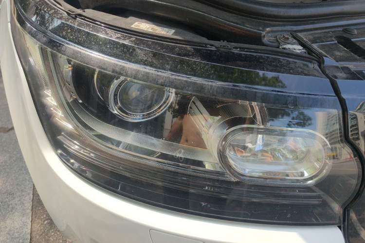 Used Land Rover Range 2015 3.0 SC V6 Vogue Right Front Headlight