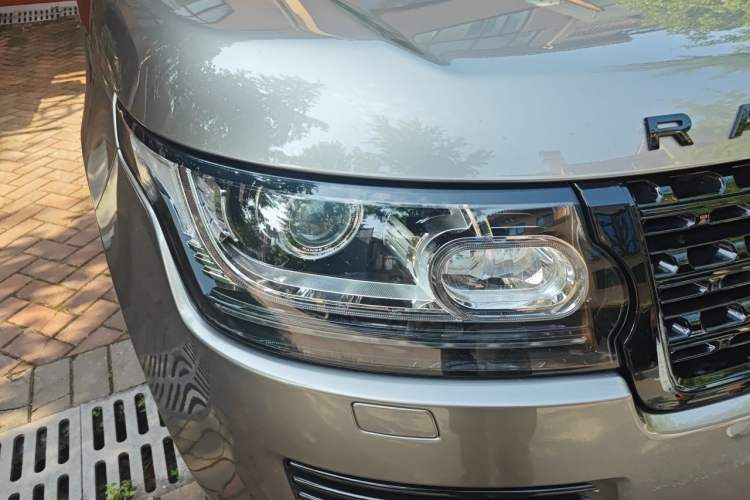Used Land Rover Range 2015 3.0 SC V6 Vogue SE Long-Wheelbase Edition Right Front Headlight