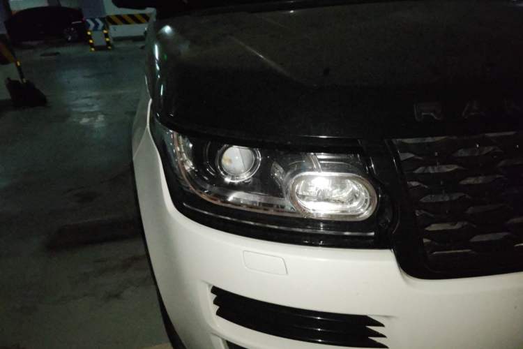 Used Land Rover Range 2015 3.0 SC V6 Vogue SE Long-Wheelbase Edition Right Front Headlight