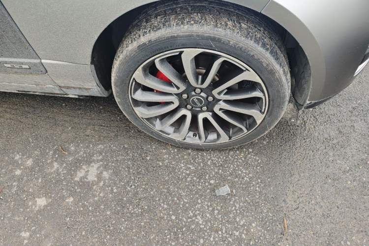 Used Land Rover Range 2015 3.0 SC V6 Vogue SE Long-Wheelbase Edition Right Front Wheel Hub