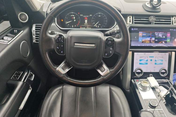 Used Land Rover Range 2015 3.0 SC V6 Vogue SE Long-Wheelbase Edition Steering Wheel