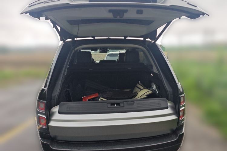 Used Land Rover Range 2015 3.0 SC V6 Vogue SE Long-Wheelbase Edition Trunk