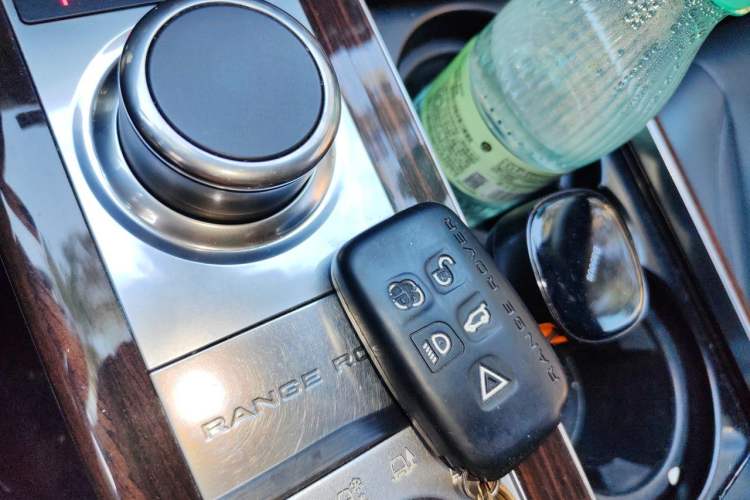 Used Land Rover Range 2015 3.0 SC V6 Vogue SE Long-Wheelbase Edition Vehicle Key